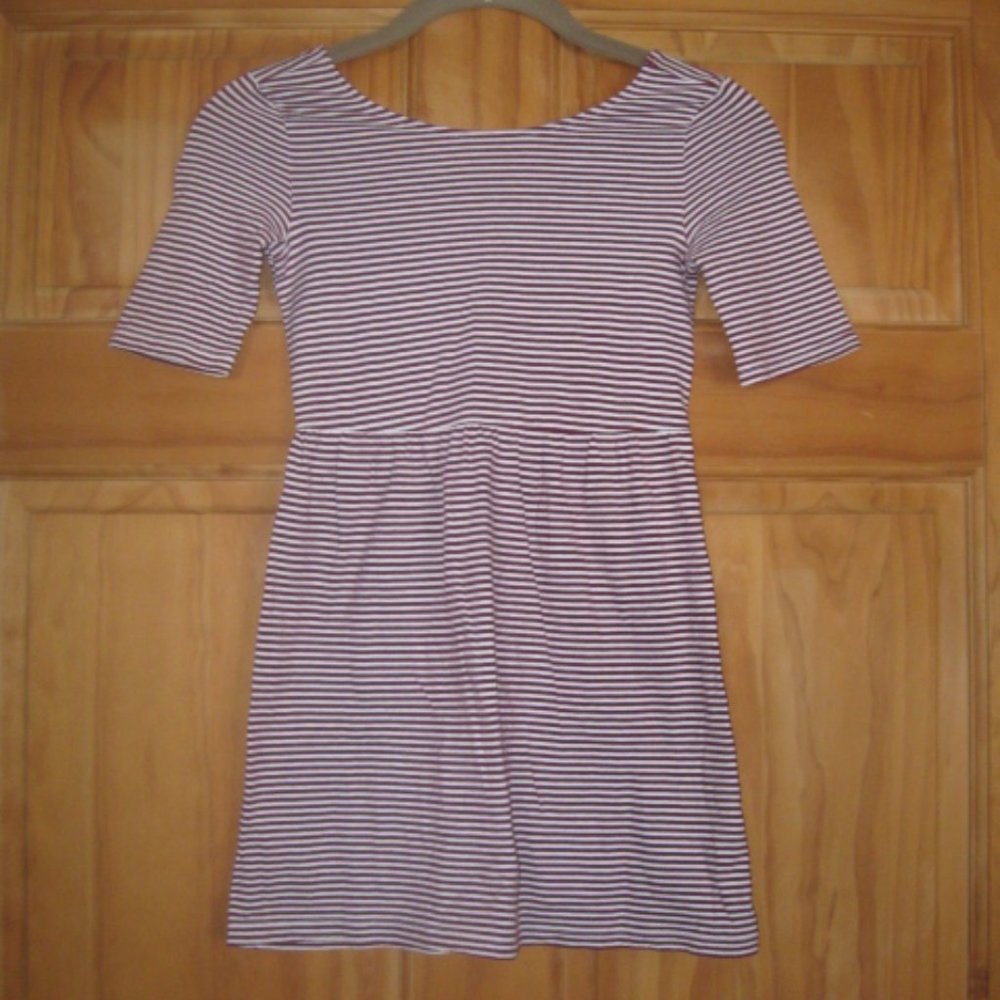 5/$30 Old Navy Dark Red/White Striped Dress